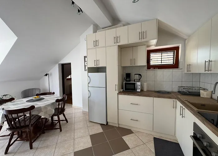 Sea Dance, Appartement